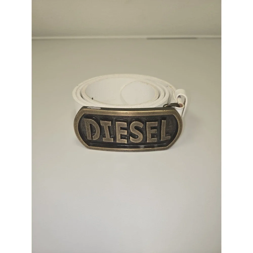 Diesel Men's White Leather Belt With Big Letter Metal Buckle‎ 44 Inch